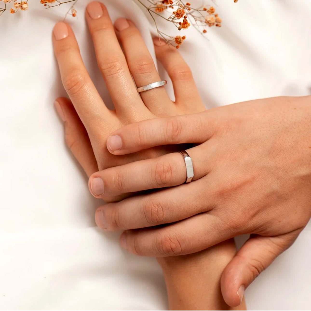 Liefdesring met Verborgen Boodschap Gebeeldhouwd Zilver