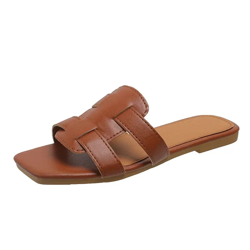 Zachte Latex Sandalen met Open Vamp Design