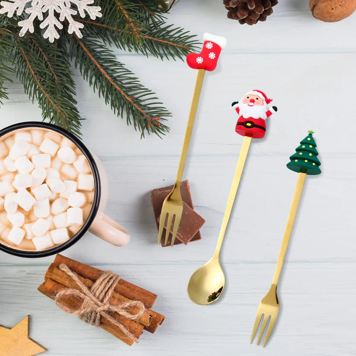 Kerstbestekset Goud met Kerstman Design Luxe Lepel en Vork