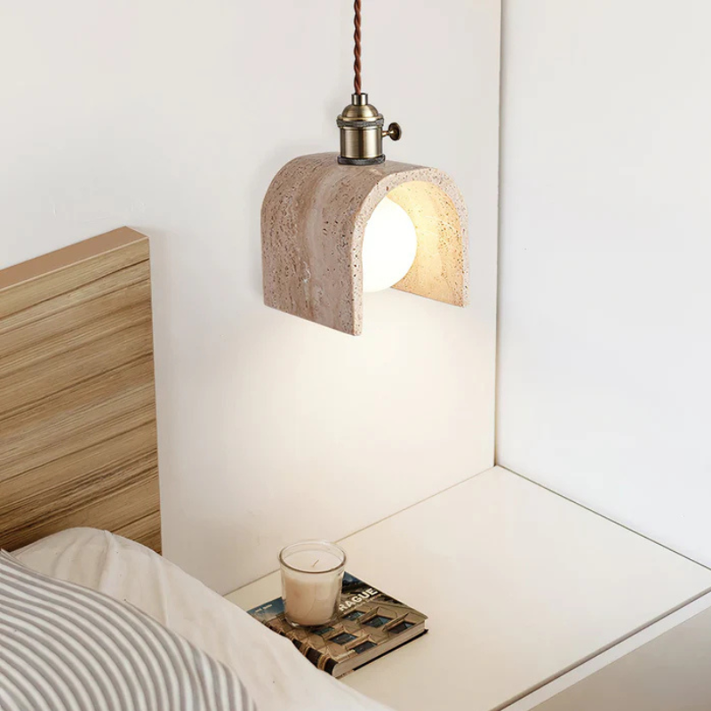 Gele Travertijn Hanglamp met Gouden Details