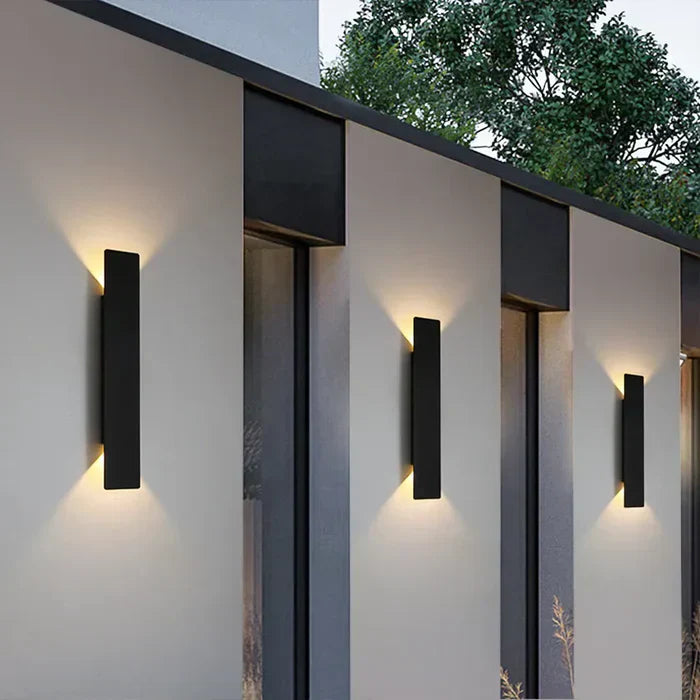 Outdoor Wandlamp Weerbestendig met StormGlow - Velinix