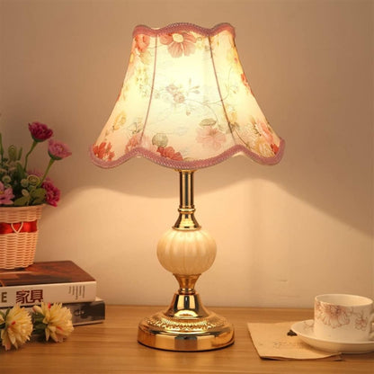 Scandinavische Tafellamp Warme Sfeer Klassiek Design