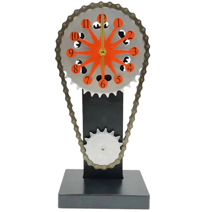 Kettinghorloge met Roterende Ketting en Moderne Tijdweergave