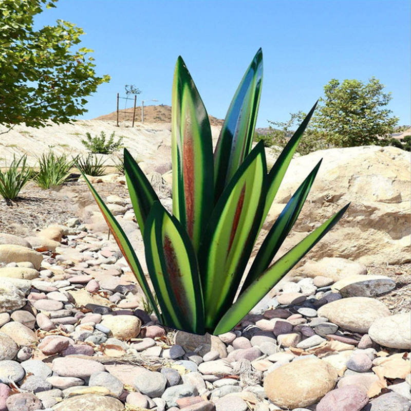 IJzeren Buitenbeeldhouwwerk Agave Plant - Handgemaakt Rustiek Design voor Tuin en Binnen