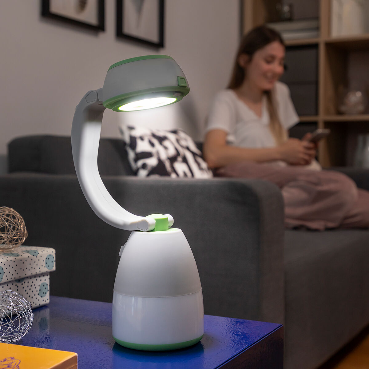 Kampeerlamp Oplaadbaar met Powerbank en Zaklamp 3-in-1