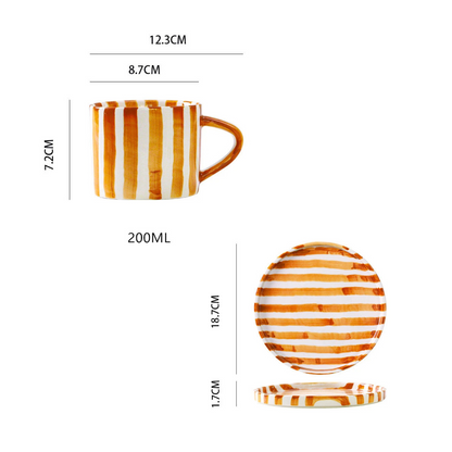 Keramische Koffiemok en Schotel Groot Handgeschilderd Gestreept Design