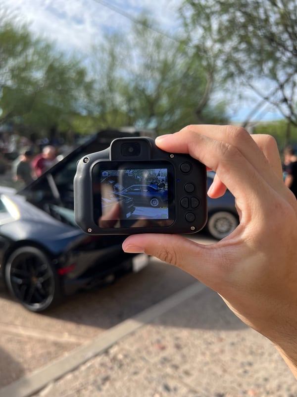 Compacte 8MP Digitale Camera met Gratis Geheugenkaart en Mobiele Overdracht - Velinix