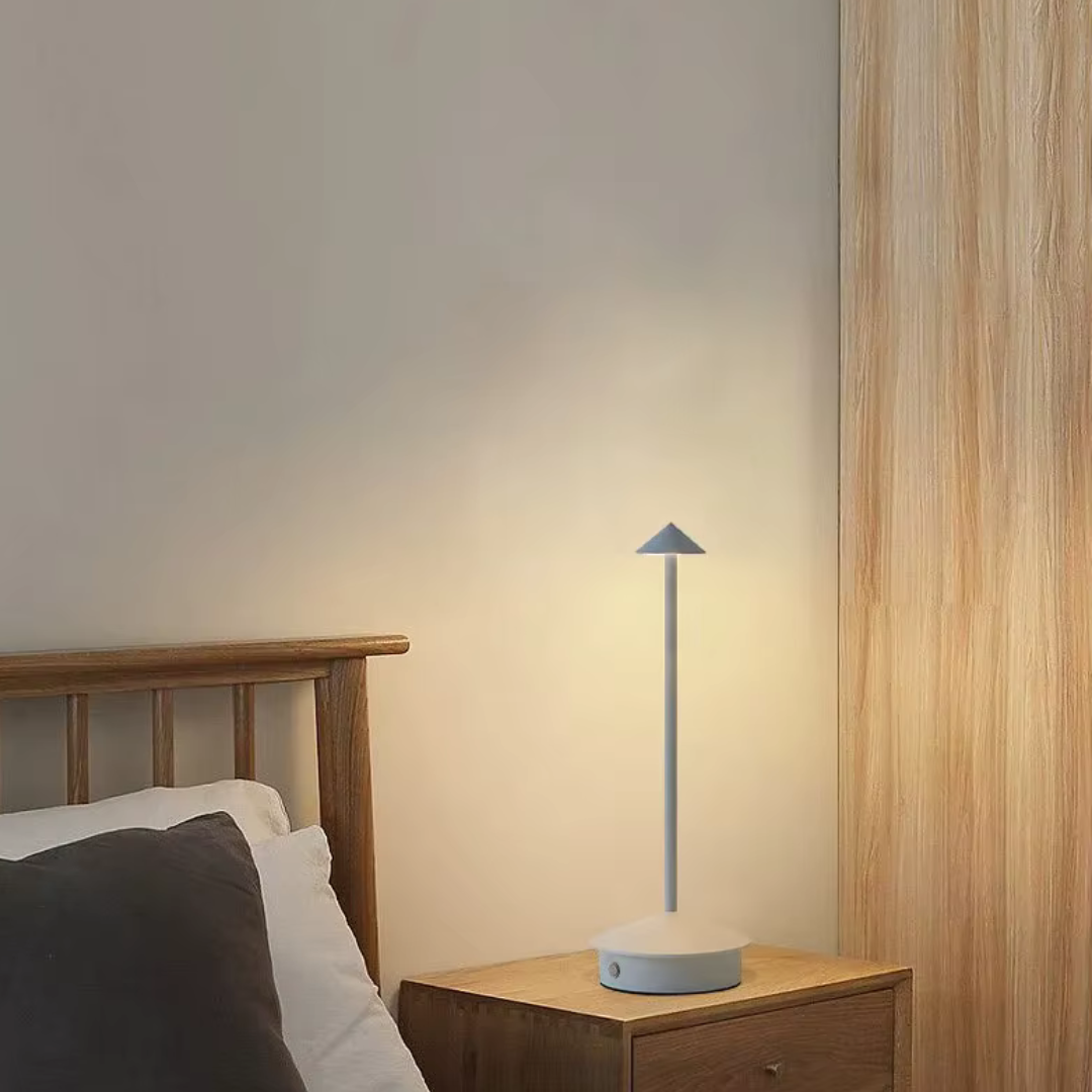 Draadloze Dimbare LED Tafellamp – Waterdicht & Oplaadbaar 1