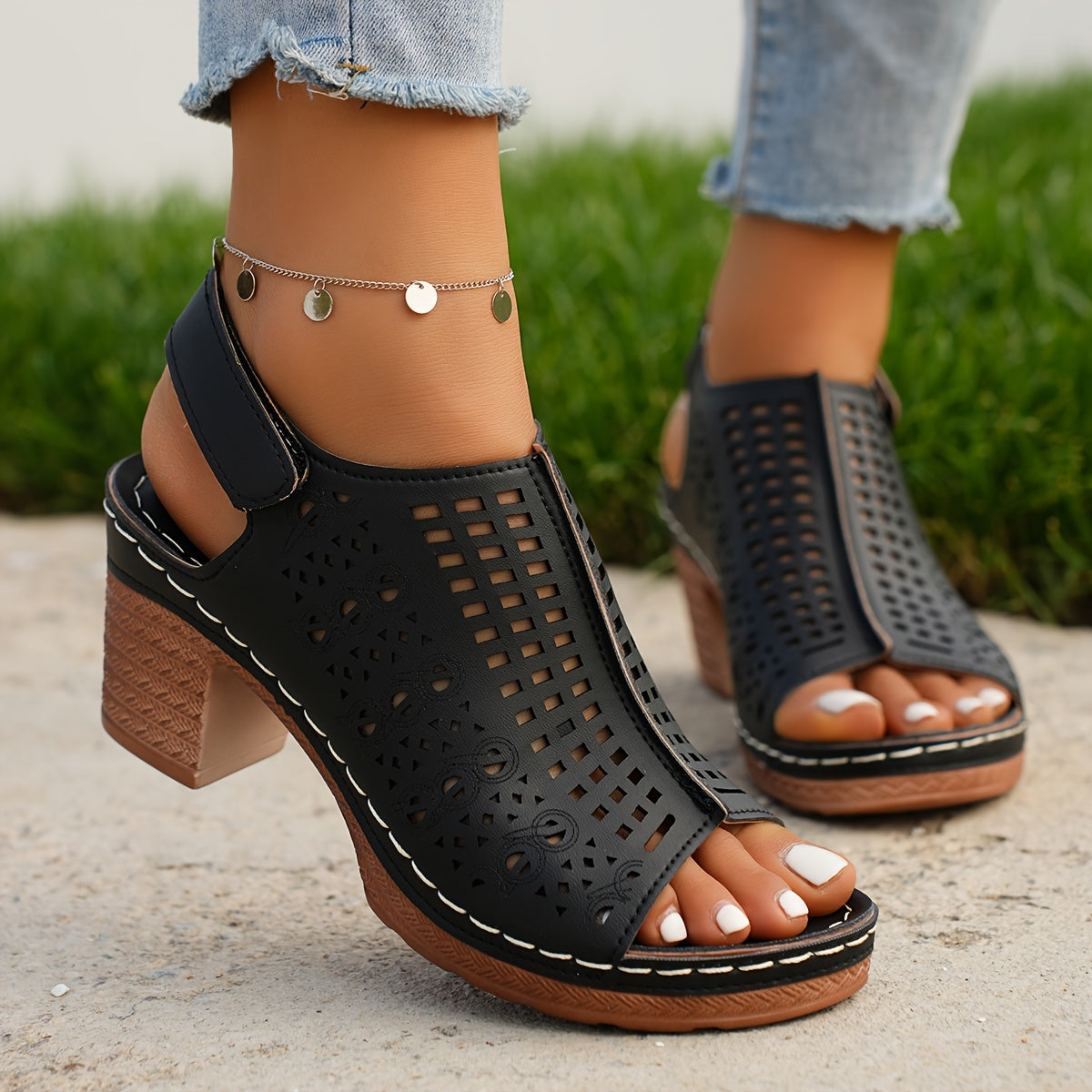 Variant image for EleganzaStride™ – Vrouwen Sandalen met Elegante Dikke Hak en Comfort-1