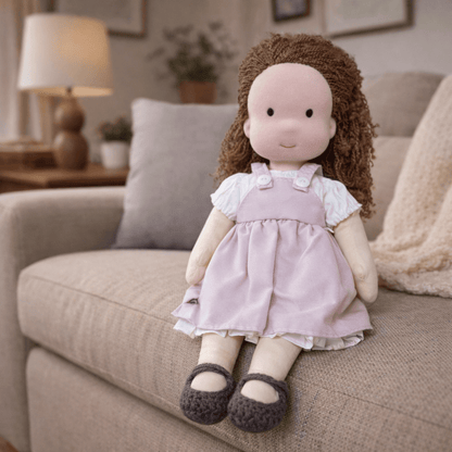Elora | Handgefertigte Waldorfpuppe aus 100% Baumwolle für kreatives Spielen | Sicher und langlebig für emotionale Entwicklung 23
