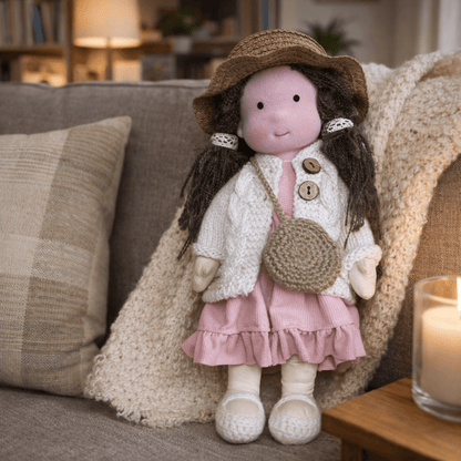 Elora | Handgefertigte Waldorfpuppe aus 100% Baumwolle für kreatives Spielen | Sicher und langlebig für emotionale Entwicklung 32