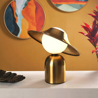 Gouden Metalen Tafellamp Luxe Decoratieve Lamp