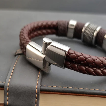 Lederen Herenarmband Bruin met RVS Details Stijlvol en Duurzaam