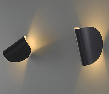 Draaibare Wandlamp Metalen Modern Gebogen Design - Velinix