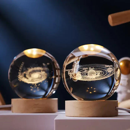 3D Lamp Bolvormig Hout Tafellamp met Warm LED Licht en Planeten Decoratie
