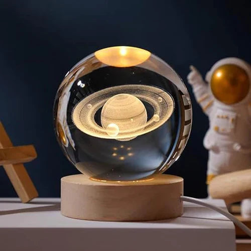 3D Lamp Bolvormig Hout Tafellamp met Warm LED Licht en Planeten Decoratie