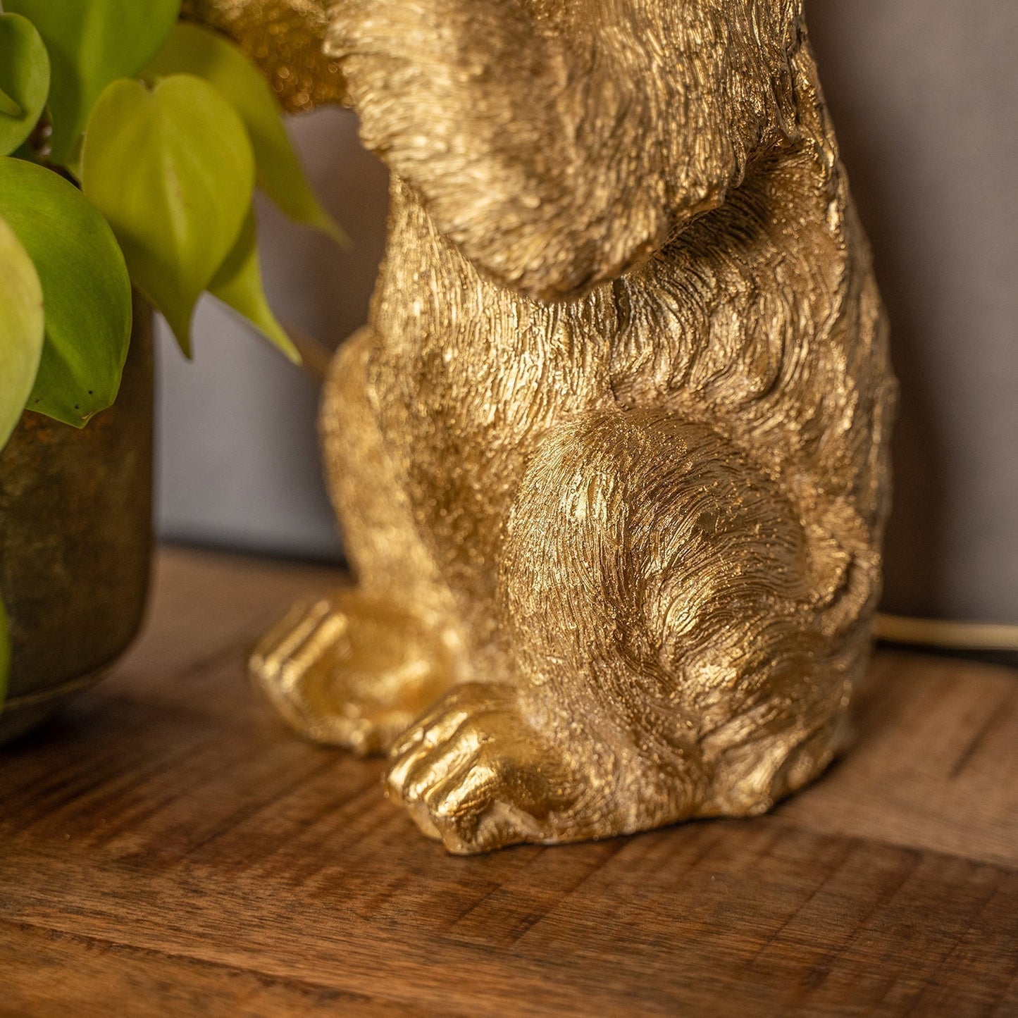 Gouden Tafellamp Uniek Design voor Sfeer en Stijl