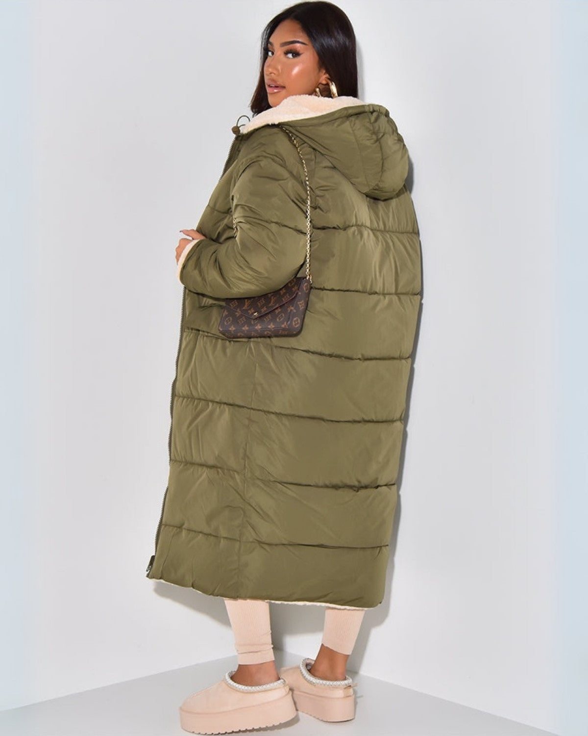 Dames Winterjas Omkeerbaar – Dubbelzijdig Design met Flatterende Snit
