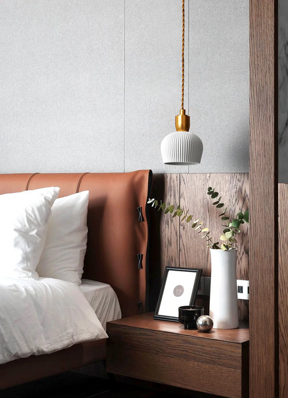 Keramische Hanglamp Plissé Design Met Messingdetails