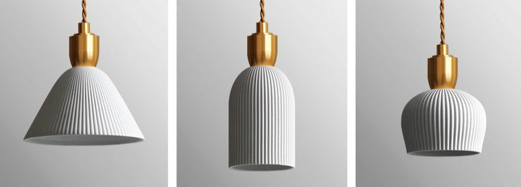 Keramische Hanglamp Plissé Design Met Messingdetails