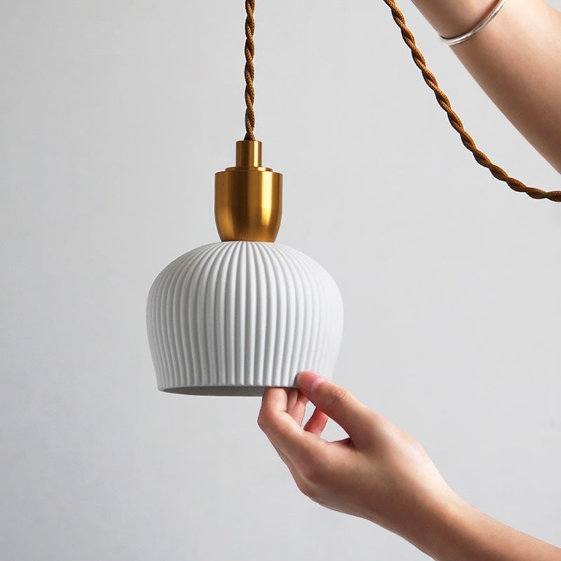 Keramische Hanglamp Plissé Design Met Messingdetails - Velinix