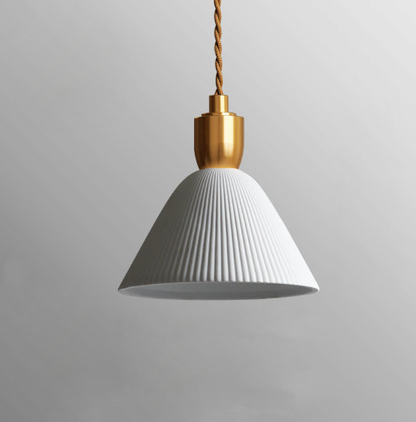 Keramische Hanglamp Plissé Design Met Messingdetails