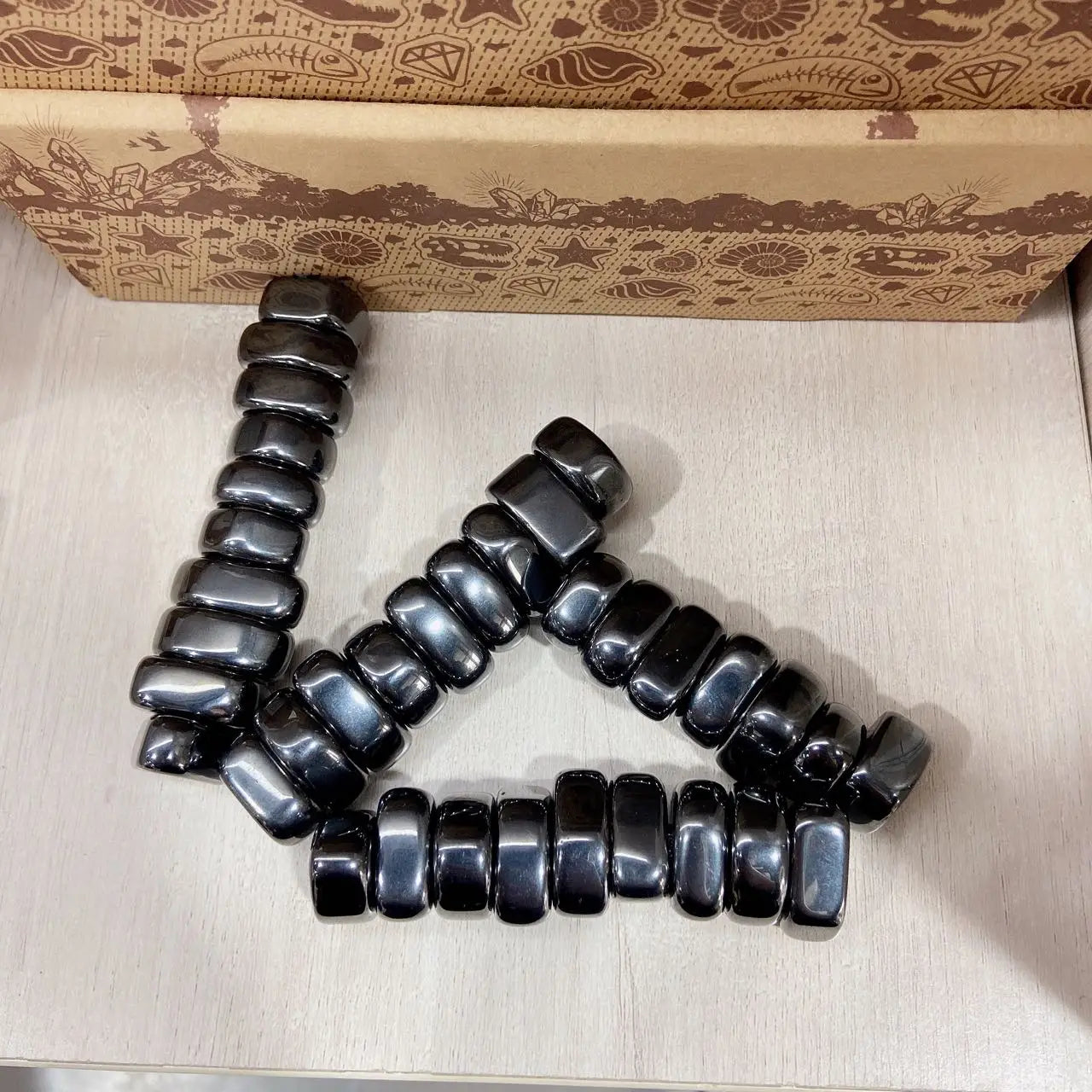 Magnetische Stenen Zwarte Lodesteen voor Reiki en Aardingsenergie