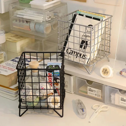 Eenvoudige Opbergkast met Grid Shelf Design voor Thuis