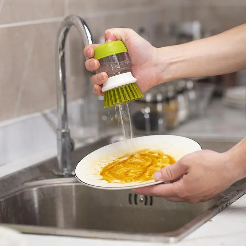 Schoonmaakborstel met Zeepdispenser Handig en Efficiënt