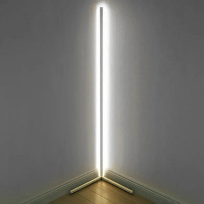 Sfeervolle Hoeklamp Met Warme Charme - Velinix