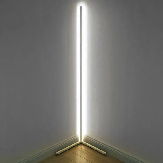Sfeervolle Hoeklamp Met Warme Charme - Velinix