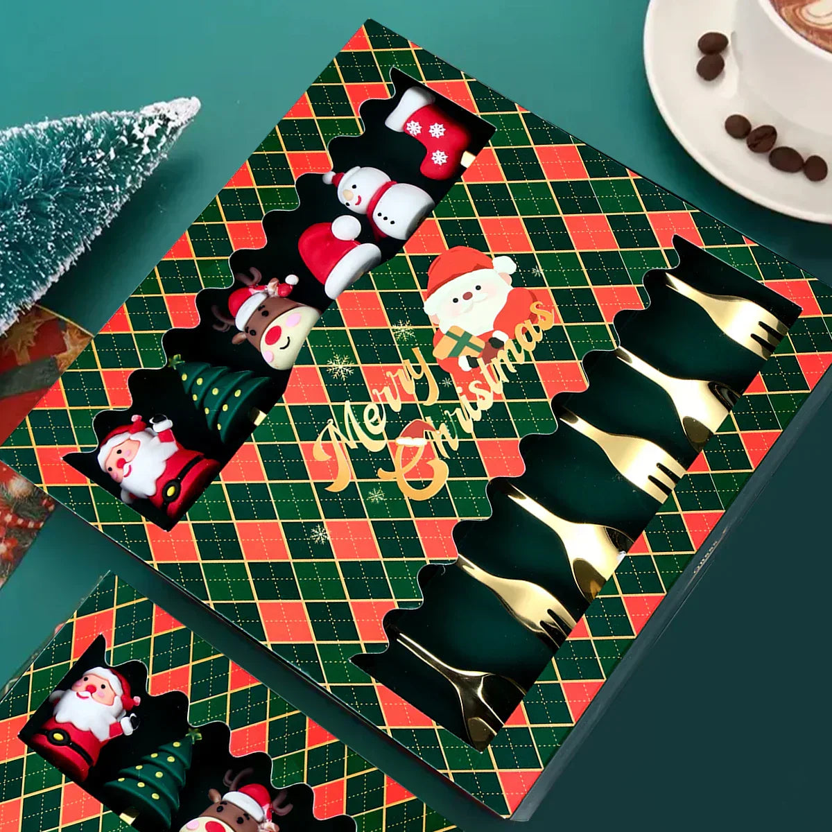 Kerstbestekset Goud met Kerstman Design Luxe Lepel en Vork