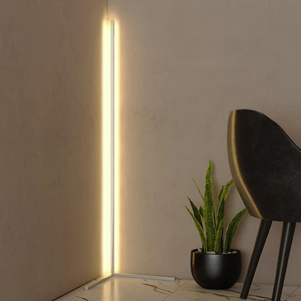 Sfeervolle Hoeklamp Met Warme Charme