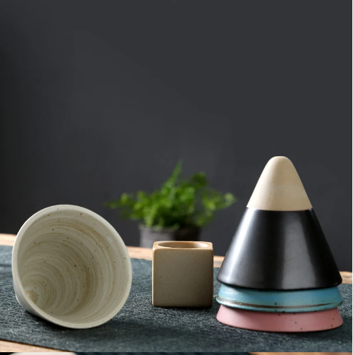 Eenvoudige Koffiekan met Aards Design voor Mindful Momenten