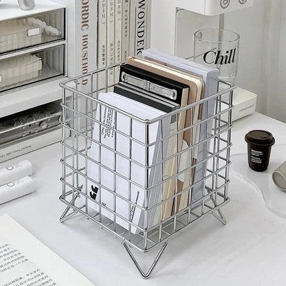 Eenvoudige Opbergkast met Grid Shelf Design voor Thuis