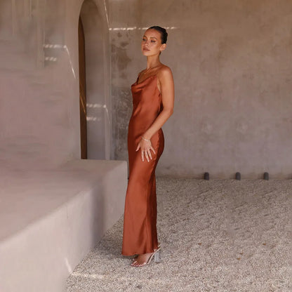 Tanja™ – Dames Jurk van Satijn met Open Rug en Tijdloze Elegantie