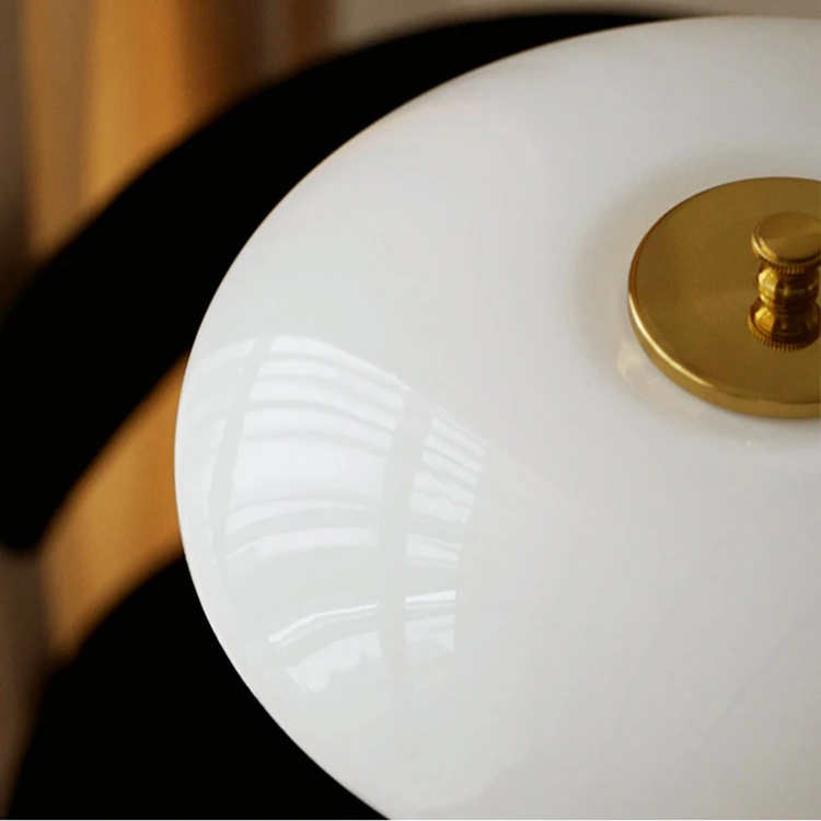 Tøve - Deense Designer Tafellamp | Scandinavische Tafellamp met Warm LED Licht 9