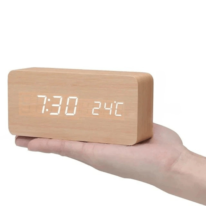 LED Houten Klok Slim en Stijlvol met Spraakbesturing