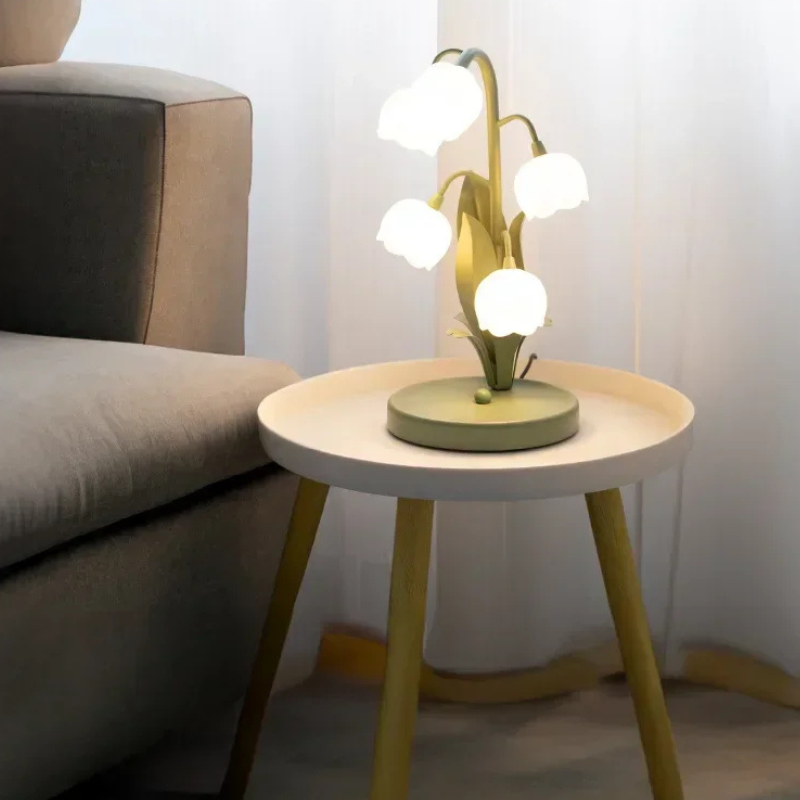 Bloementafellamp met Kunstbloemen Sfeervol Design