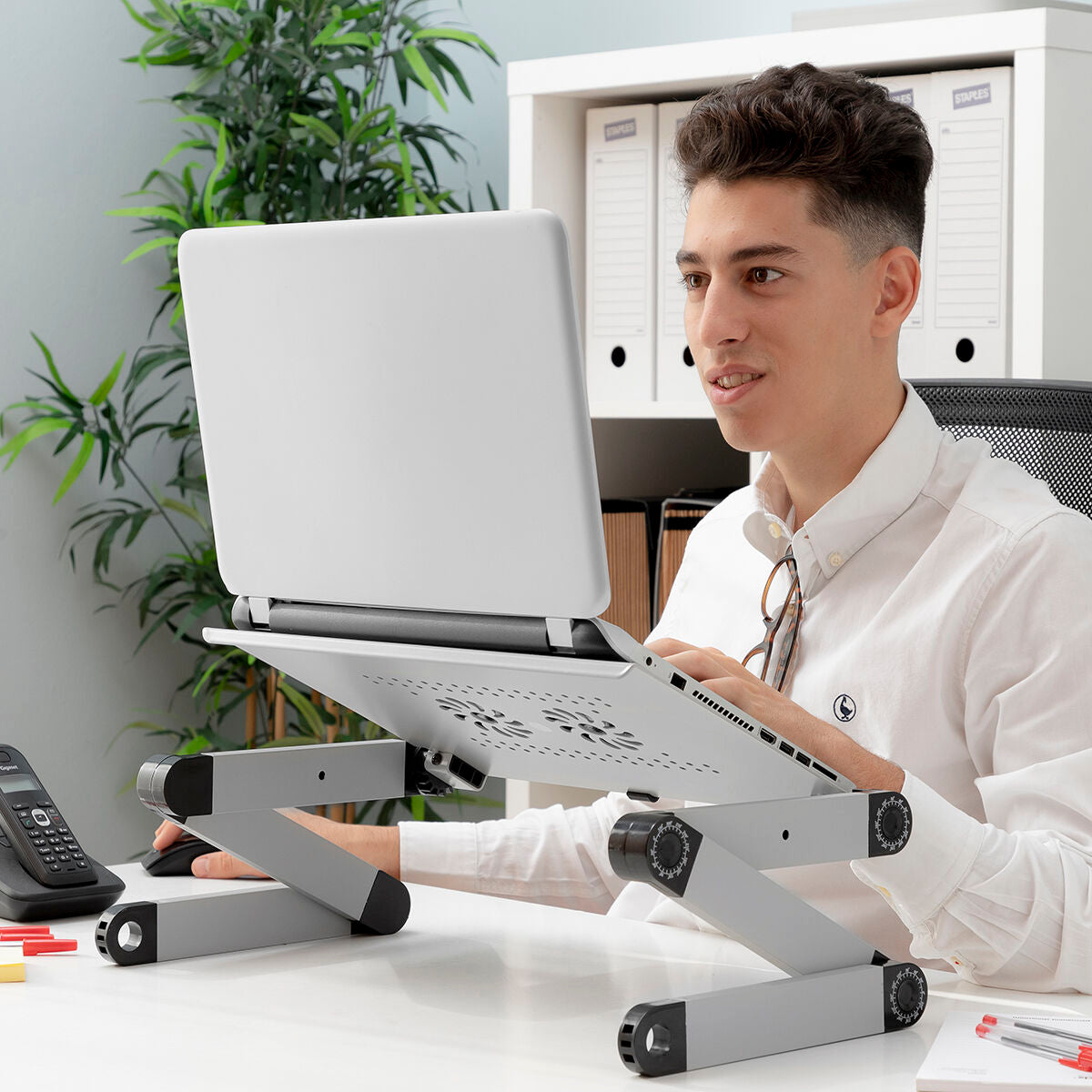 Laptopstandaard Verstelbaar voor Bed, Bank of Bureau