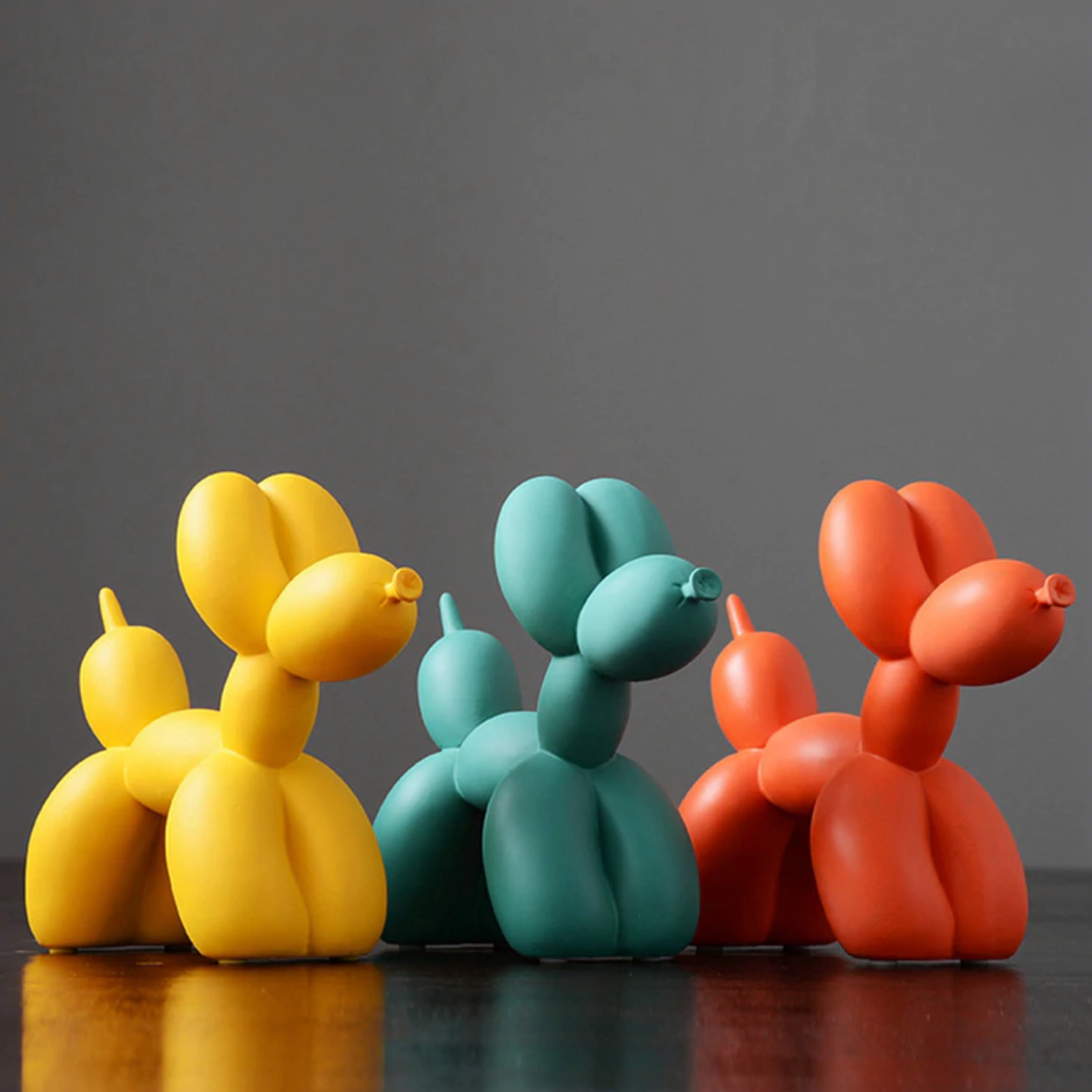 Kleurrijke Ballonhond Figuur, Handgemaakt Polyresin, 20 cm