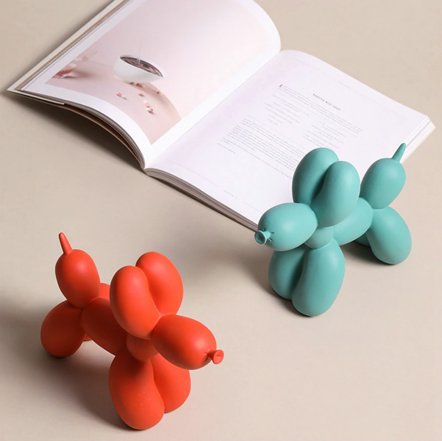 Kleurrijke Ballonhond Figuur, Handgemaakt Polyresin, 20 cm