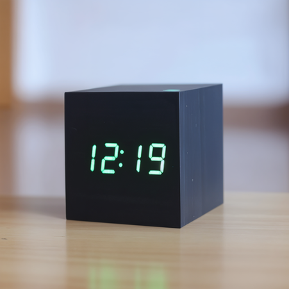 Houten LED Klok Modern Design met Digitale Weergave