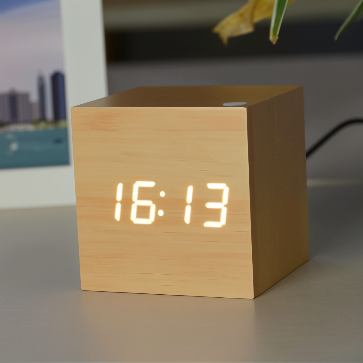Houten LED Klok Modern Design met Digitale Weergave