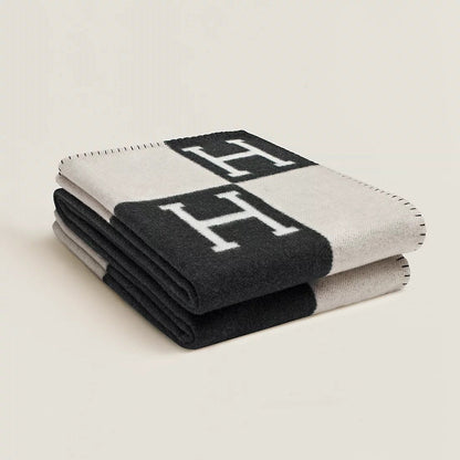 Zenthra™ – Wollen Deken voor Warmte & Elegante Stijl 0