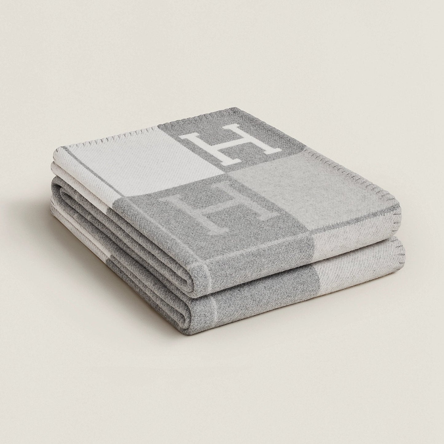 Zenthra™ – Wollen Deken voor Warmte & Elegante Stijl 11