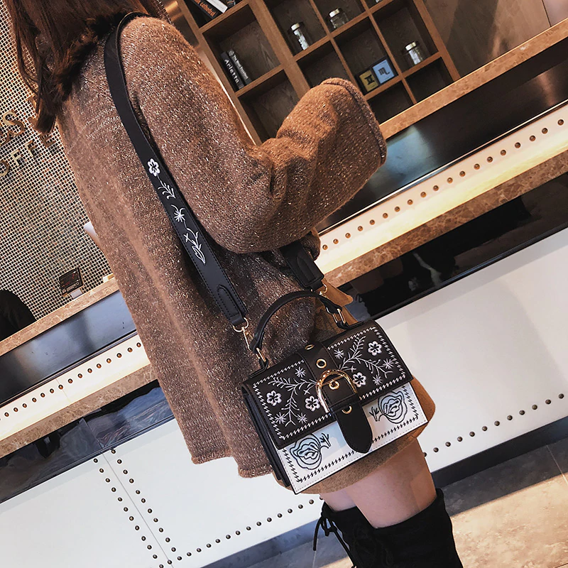 Crossbody Tas Bloemen Borduurwerk Leer Kleurrijk