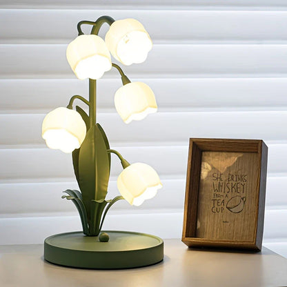 Bloementafellamp met Kunstbloemen Sfeervol Design