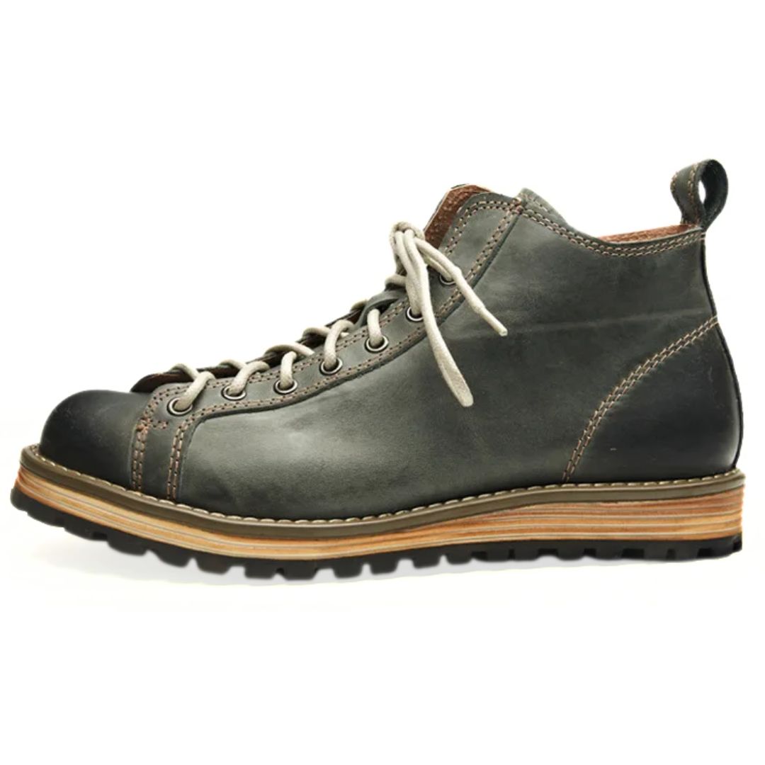 Robuuste Leer Sneakers met Stijlvol Outdoor Design - Velinix
