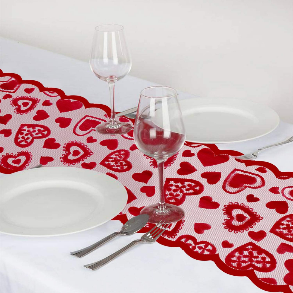 Tafelloper Romantisch Kant met Hartjes Decoratie
